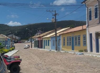Decreto suspende transporte em 41 cidades baianas devido à Covid-19