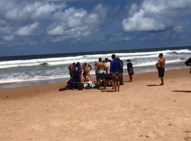 Camaçari: Mulher de 37 anos morre afogada em praia de Barra do Jacuípe 