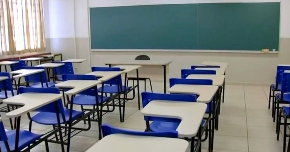 Bahia Notícias / Municípios / Notícia / MP requer que Justiça determine suspensão do início das aulas presenciais em Brumado - 12/09/2020