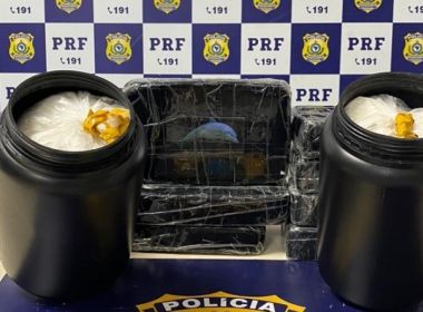 PRF apreende 14 kg de cocaína e prende taxista por tráfico de drogas