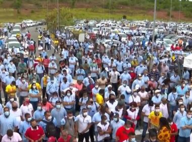 Camaçari: Funcionários da Ford protestam após anúncio do fechamento da empresa 