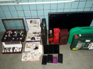 PM recupera joias, relógios, TV e ferramentas furtadas de casa em Vilas do Atlântico