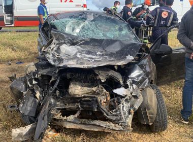 Vitória da Conquista: Motorista alcoolizado fica ferido após colisão com carro