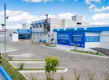 Eunápolis: Com atrasos salariais, funcionários do hospital de campanha anunciam greve