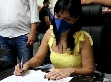 Prefeita de Morro do Chapéu sanciona lei que impede agressor de assumir cargo público