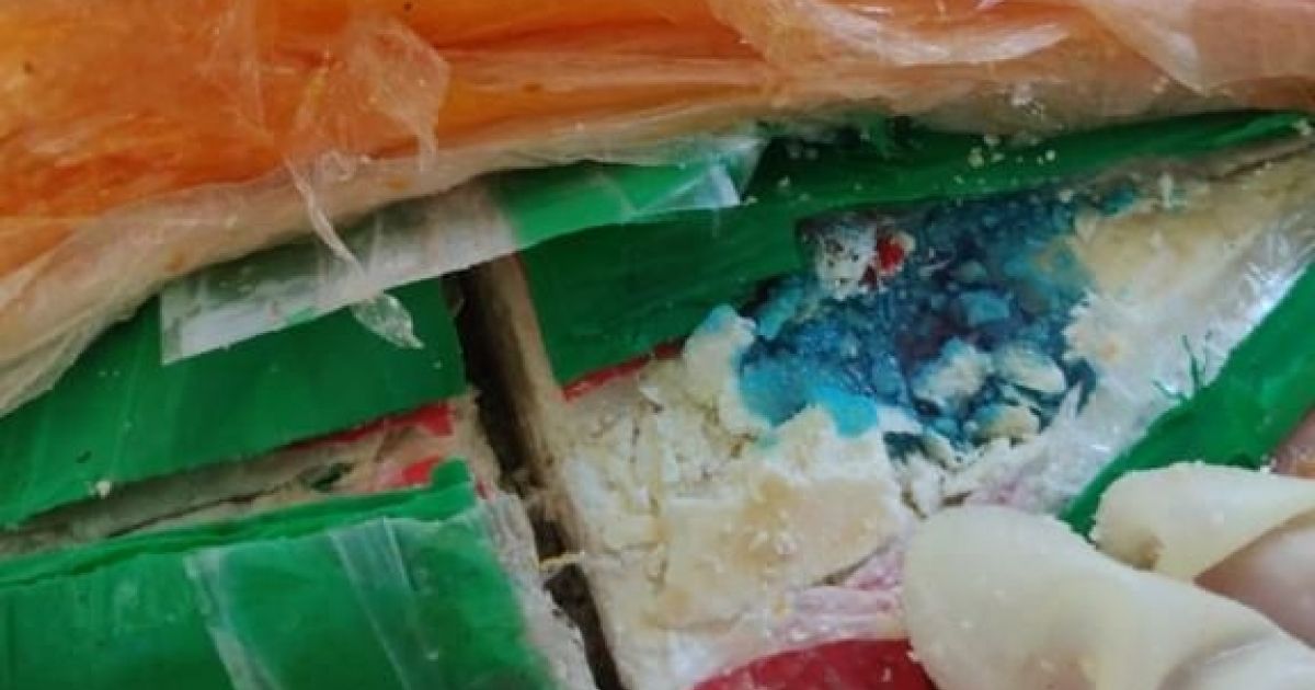Bahia Notícias / Municípios / Notícia / Cocaína enviada do Acre para agência dos Correios em Feira é apreendida - Vimarsana News