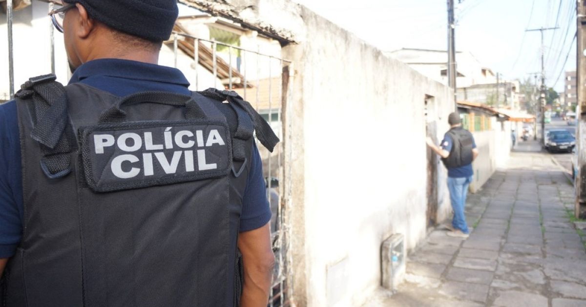 Bahia Notícias / Municípios / Notícia / Euclides da Cunha: Foragido por  matar vizinho a paulada é preso - 18/07/2021