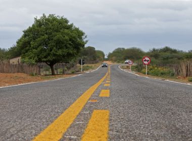 Casa Nova: Rui entrega pavimentação de estrada e colégio