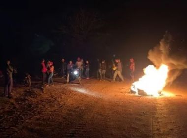 Grupo da região sisaleira protesta contra fechamento de garimpos