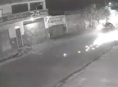 Coité: Vídeo mostra carro arrastando motocicleta em via pública