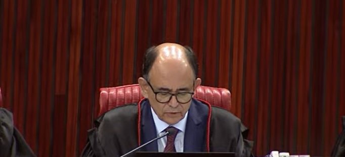 relator%20do%20caso%20j%C3%A2nio%20no%20tse