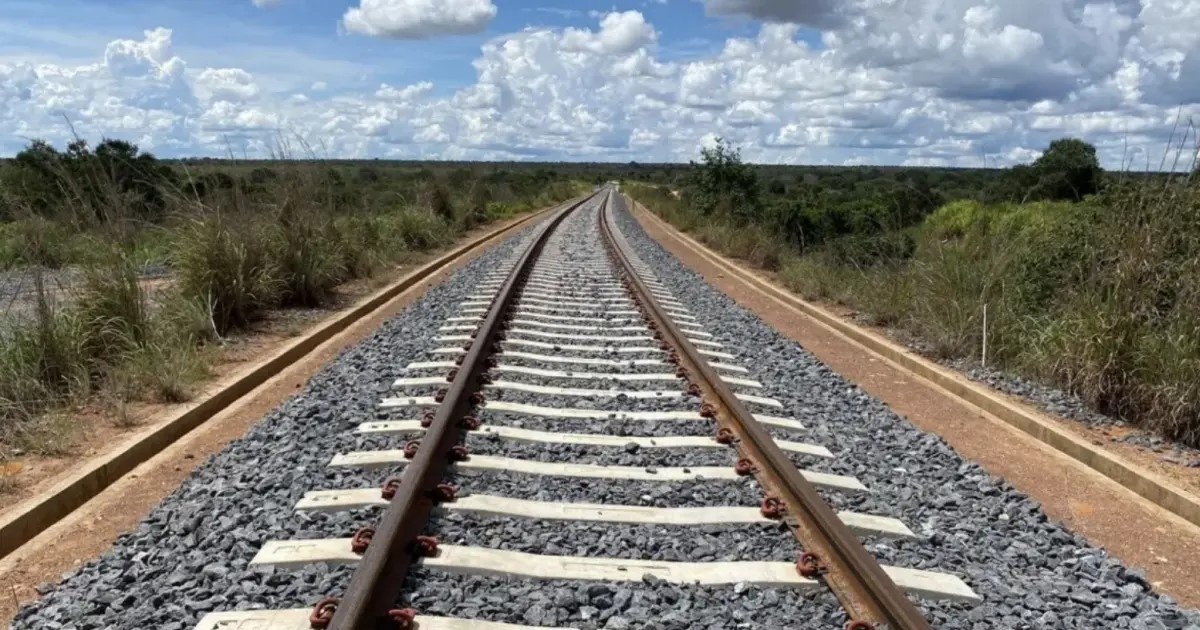 Governo lança edital para concluir obras de trecho Fiol 2 entre Caetité e Barreiras