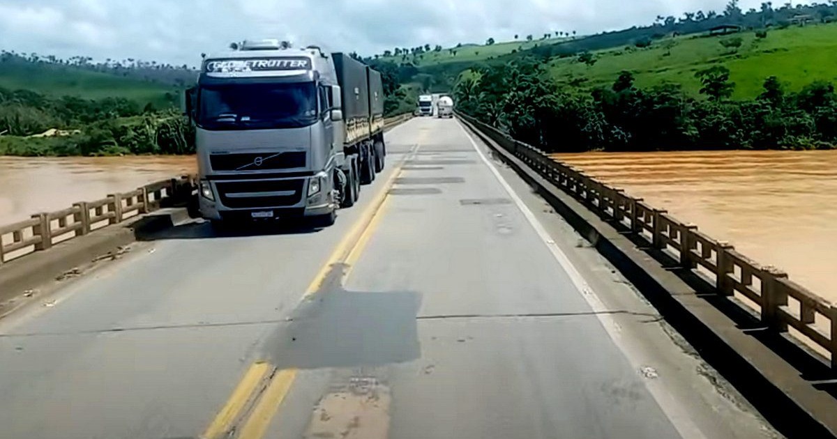 Ponte no Extremo Sul da Bahia libera tráfego para ônibus e caminhões a partir desta segunda