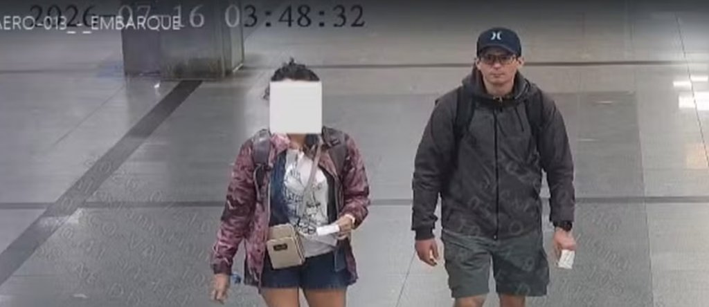 Argentino acusado de injúria racial em Morro de São Paulo deixou Brasil horas após suposto gesto racista 3 Torcedor argentino no aeroporto