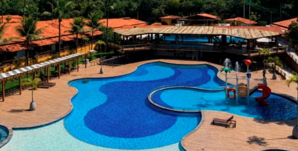Vigilância investiga casos de hóspedes com sintomas gastrointestinais em resort na Bahia