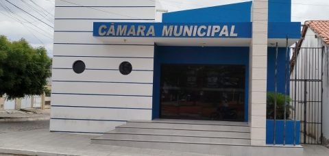 TCM suspende contrato de R$ 100 mil da Câmara de Queimadas com escritório de procurador do município