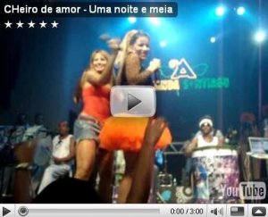 Veja: Alinne Rosa e Amanda quase se beijam na boca