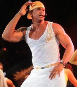 Preconceito: DEM faz piada com Léo Santana