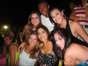 Ivete Sangalo entrega silicone de Carla Cristina