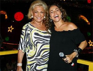 Choro e saída do SBT: Daniela Mercury consola Hebe Camargo