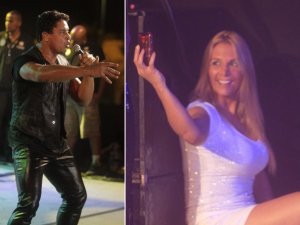 Carla Perez registra com celular ensaio de Xanddy