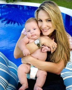 Filho de Claudia Leitte ficará internado por mais uma semana
