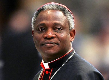 Cardeal cotado a papa é favorável a pena de morte para homossexuais