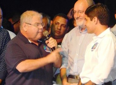 Lúcio usa ‘abraço de tamanduá’ para sobreviver politicamente na Bahia