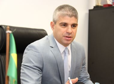 Chefe da SSP-BA, Maurício Barbosa defende legalizar maconha para 'quebrar' o tráfico 