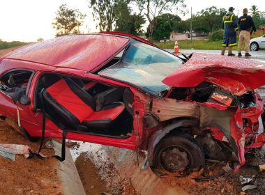 Avó e neta morrem após colisão entre carro e caminhão em Conceição do Jacuípe