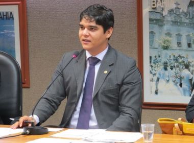 Zé Neto indica Vitor Bonfim, agora no PR, para vice-liderança do governo na AL-BA