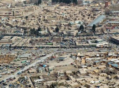 Em ataque duplo, homens-bombas matam 25 pessoas no Afeganistão; 6 são jornalistas