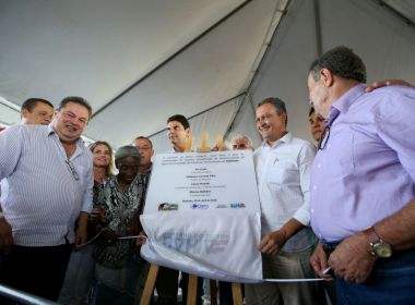 Malhadas: Governador entrega ações para educação, segurança hídrica e agricultura