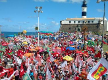 Centrais sindicais promovem ato por 'Lula Livre' na Barra nesta terça