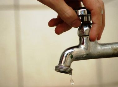 Abastecimento de água começa a ser retomado em áreas da Cidade Baixa