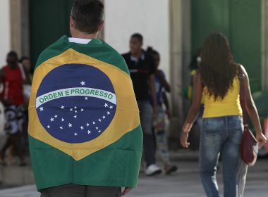 Em jogos do Brasil, governo libera servidores na sexta e quarta tem expediente até 13h