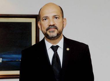 Eunápolis: TJ-BA aceita denúncia contra Robério Oliveira por irregularidades em gestão