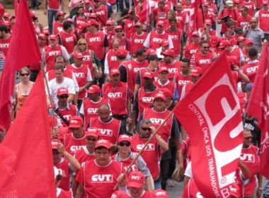 CUT se coloca a disposição para mediar acordo com caminhoneiros em greve