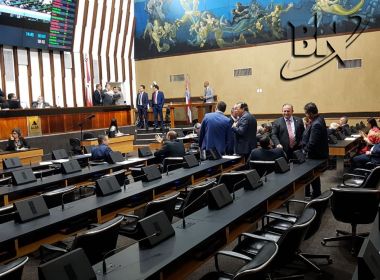 Oposição condiciona LDO à votação de gratificação para servidores do TJ-BA