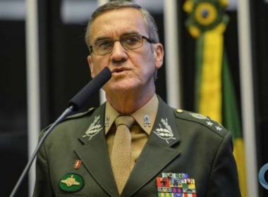 General Villas Bôas diz que Exército respeitaria democracia em nova intervenção militar