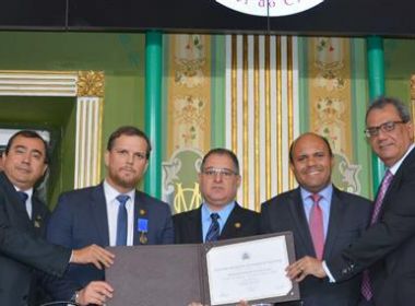 Presidente da Fenapef, Luis Boudens recebe Medalha Thomé de Souza