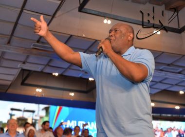 Com canção gospel e discurso cristão, Irmão Lázaro é lançado candidato ao Senado