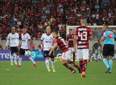Vitória perde para o Flamengo no Maracanã e segue na zona de rebaixamento