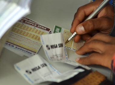Mega-Sena acumula e pode pagar R$ 45 milhões neste sábado