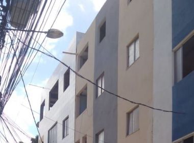 PolÃ­cia e Embasa descobrem âgatoâ de Ã¡gua abastecendo 14 apartamentos no Cabula VI