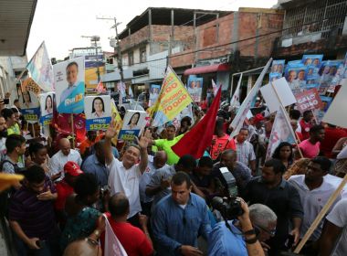 Rui faz caminhada na Cidade Baixa com mais de sete mil pessoas 