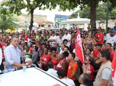 Em Amargosa, Rui garante entregar usina de asfalto em cada território do estado