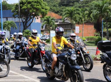 Motopasseio da PM-BA reúne 800 motociclistas e arrecada 700 kg de alimentos não perecíveis