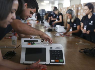 Nº de eleitoras sem candidato a presidente a dez dias da votação é o maior em 20 anos