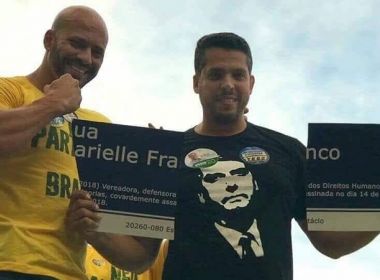 Filho de Bolsonaro defende destruiÃ§Ã£o de placa prÃ³-Marielle por correligionÃ¡rios